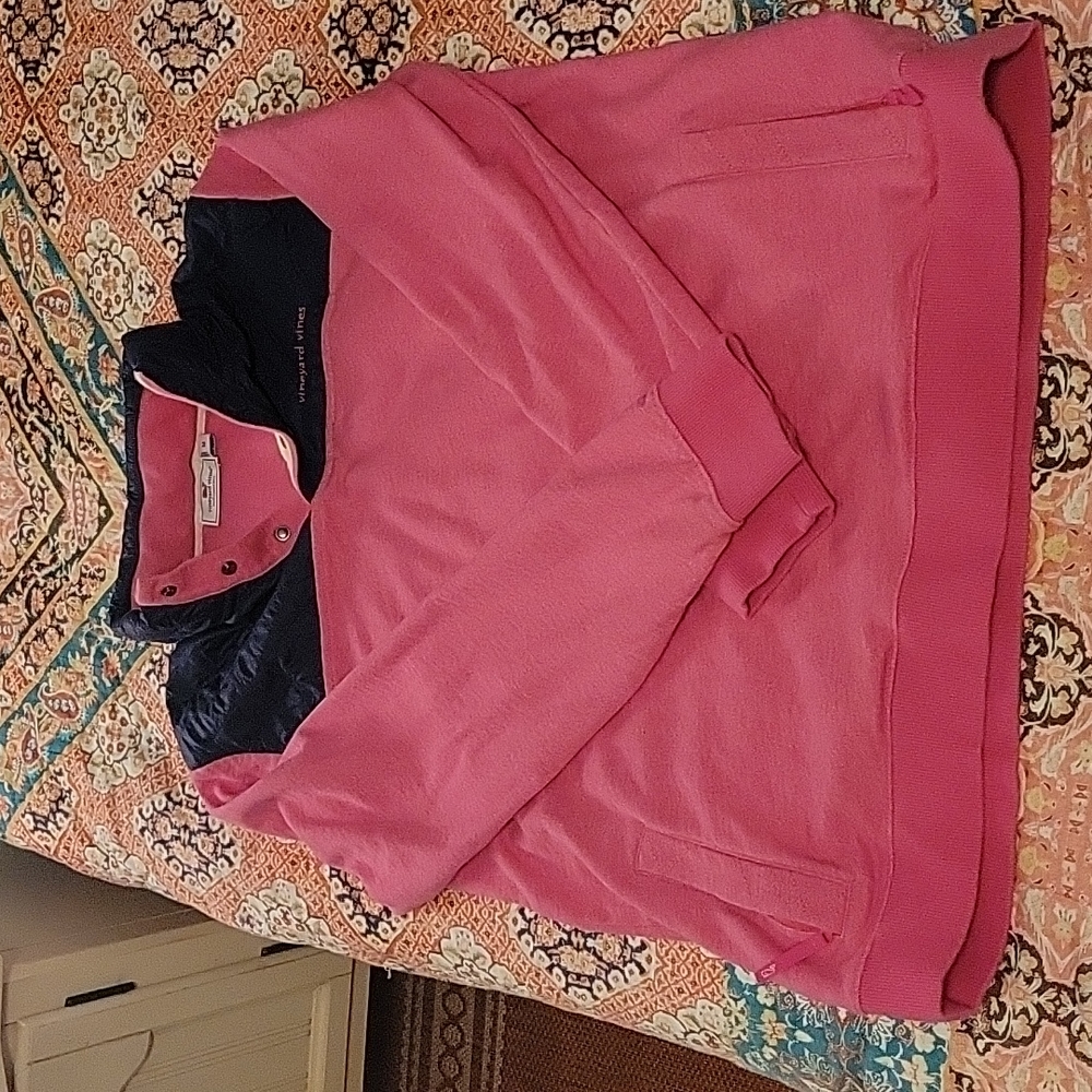 Vineyard Vines Hooded Pullover (Size M)